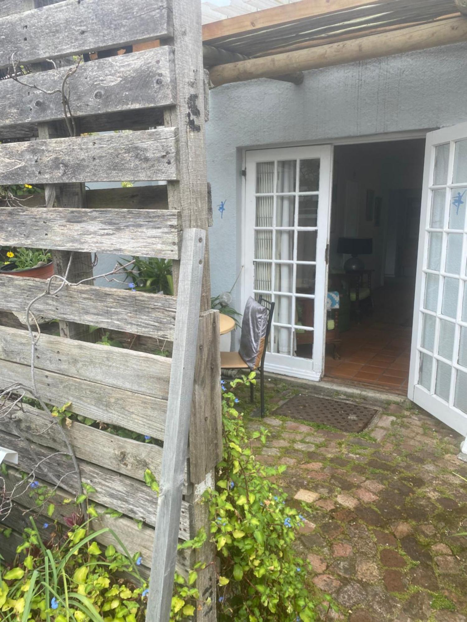 Dancers' Holiday home